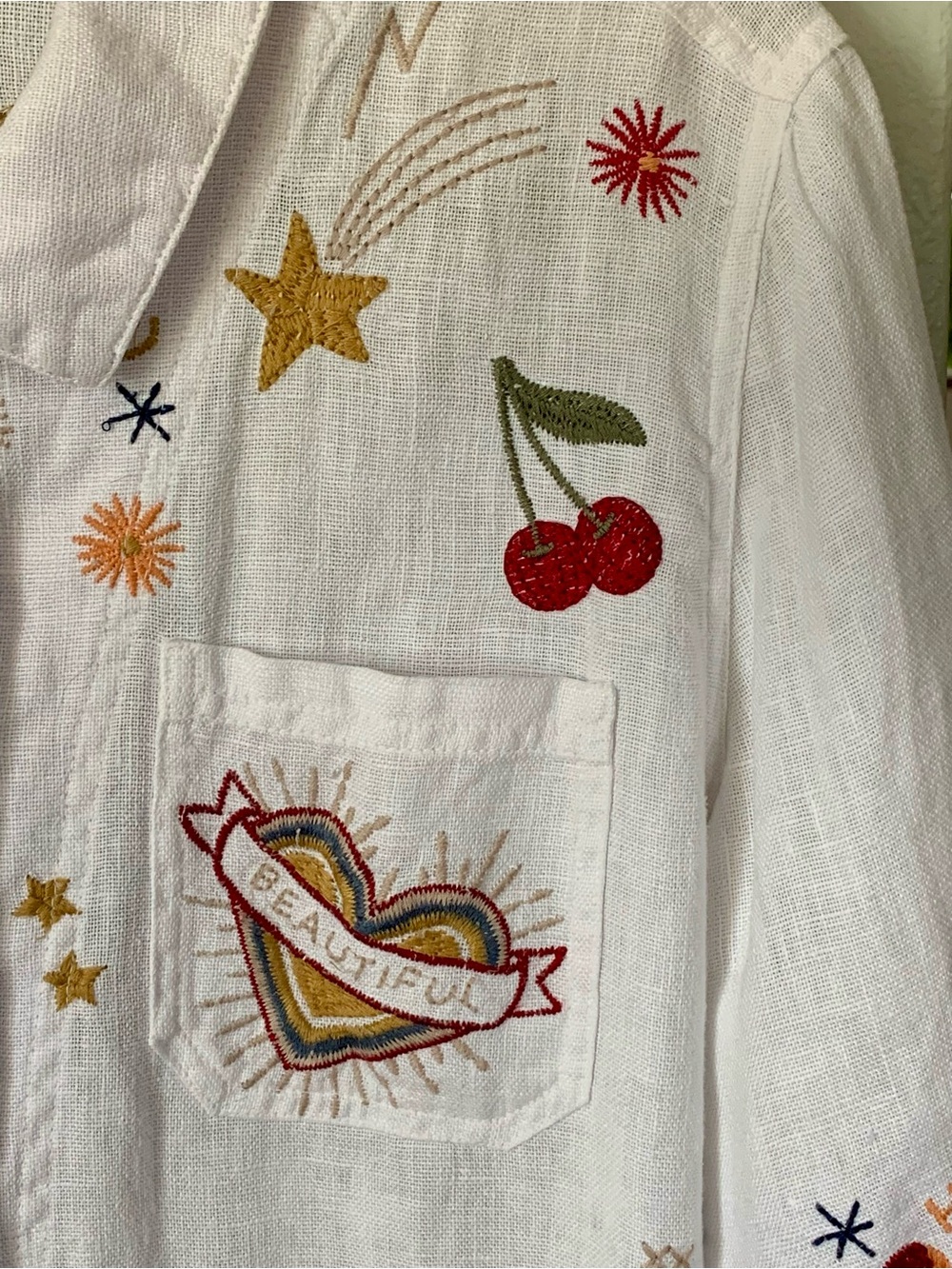 Johnny Was White Embroidered Linen Jean Jacket with Multicolor Motifs - Picture 4 of 10